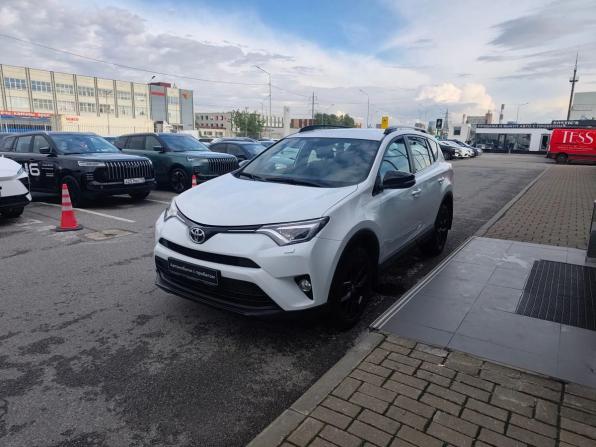 Toyota RAV4 IV (XA40) Рестайлинг с пробегом 2018 года, цена 2 175 000 рублей, 117001 км, внедорожник, Автокод Объявления