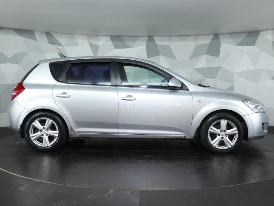 Kia Ceed I Москва  - изображение 4