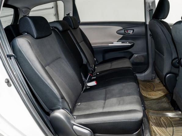 Toyota Wish II с пробегом 2010 года, цена 1 300 000 рублей, 155660 км, минивэн, Автокод Объявления