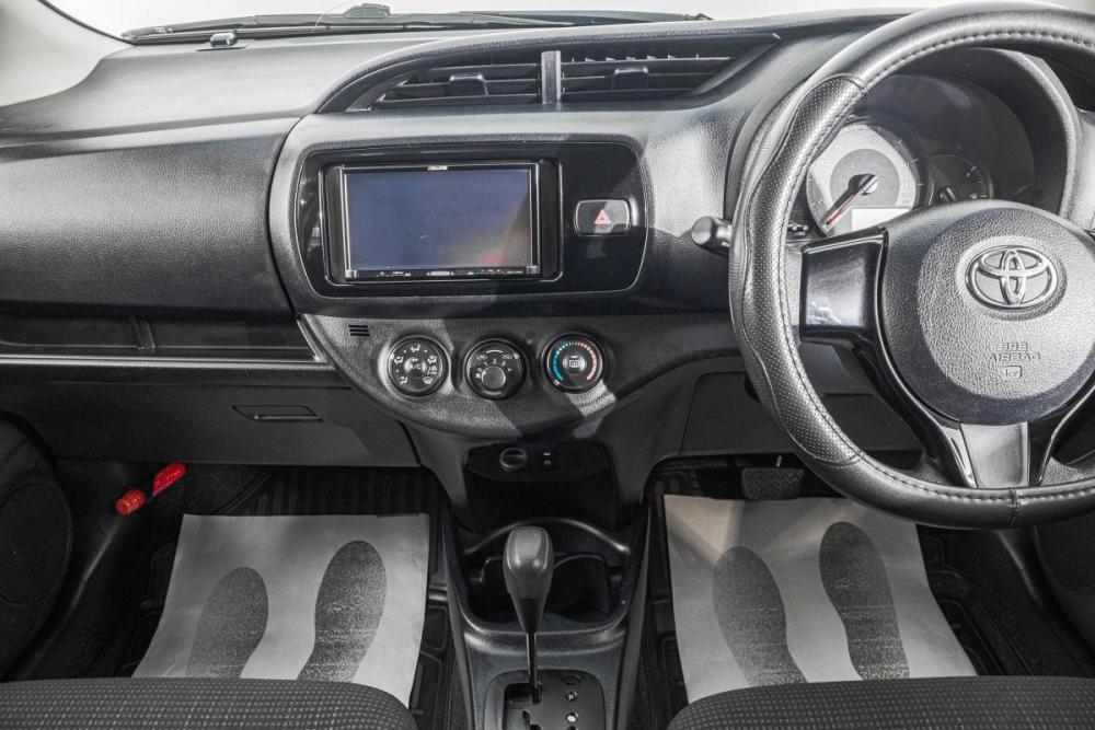 Toyota Vitz III (XP130) Рестайлинг 2 Барнаул  - изображение 16