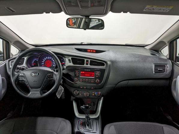 Kia Ceed II с пробегом 2014 года, цена 1 190 000 рублей, 121108 км, хэтчбек, Автокод Объявления