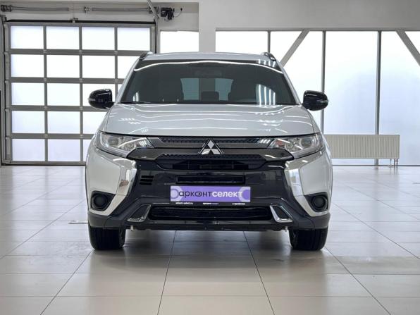 Mitsubishi Outlander III Рестайлинг 3 с пробегом 2020 года, цена 2 650 000 рублей, 63500 км, внедорожник, Автокод Объявления