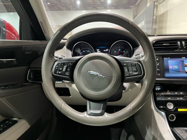 Jaguar XE I с пробегом 2015 года, цена 1 795 000 рублей, 157172 км, седан, Автокод Объявления