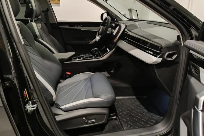 Новый Geely Atlas II 2026 года, цена 4 224 990 рублей, внедорожник, Автокод Объявления