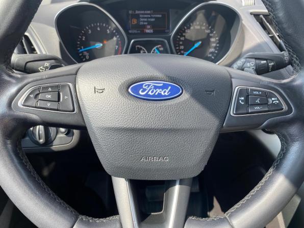 Ford Kuga II Рестайлинг с пробегом 2018 года, цена 1 657 000 рублей, 161215 км, внедорожник, Автокод Объявления