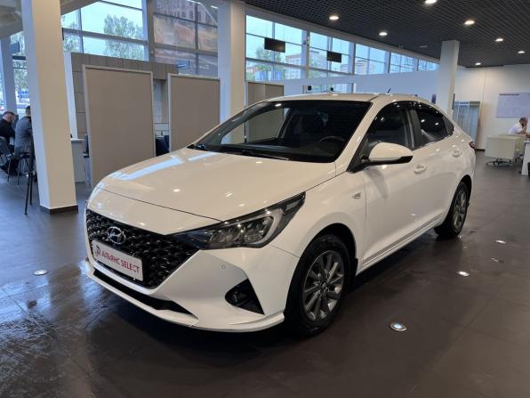 Hyundai Solaris II Рестайлинг с пробегом 2022 года, цена 1 700 000 рублей, 86046 км, седан, Автокод Объявления