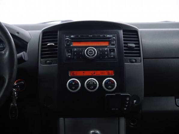 Nissan Navara (Frontier) III (D40) Рестайлинг с пробегом 2010 года, цена 1 130 000 рублей, 254452 км, offers.body_type.unknown, Автокод Объявления