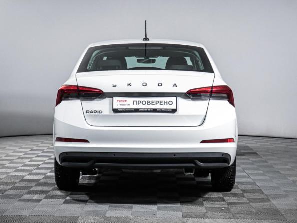 Skoda Rapid II с пробегом 2021 года, цена 1 680 000 рублей, 54282 км, лифтбек, Автокод Объявления