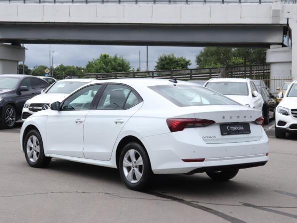 Skoda Octavia IV (A8) с пробегом 2021 года, цена 2 299 000 рублей, 66981 км, лифтбек, Автокод Объявления