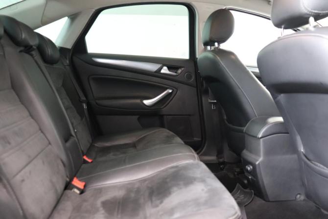 Ford Mondeo IV Рестайлинг с пробегом 2012 года, цена 752 000 рублей, 213367 км, седан, Автокод Объявления