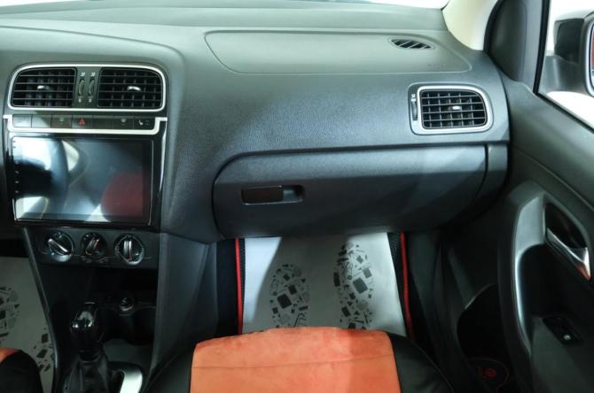 Volkswagen Polo V с пробегом 2011 года, цена 879 000 рублей, 186000 км, седан, Автокод Объявления