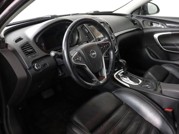 Opel Insignia I Рестайлинг с пробегом 2014 года, цена 1 239 000 рублей, 201801 км, лифтбек, Автокод Объявления