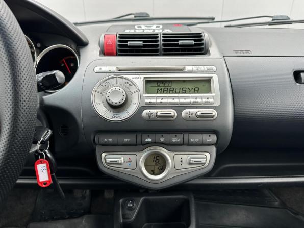Honda Jazz I Рестайлинг с пробегом 2007 года, цена 460 000 рублей, 290000 км, хэтчбек, Автокод Объявления