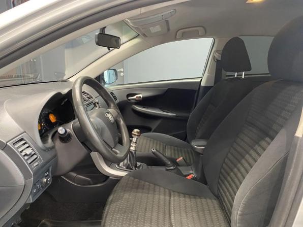 Toyota Corolla X (E140 E150) Рестайлинг с пробегом 2011 года, цена 680 000 рублей, 244111 км, седан, Автокод Объявления