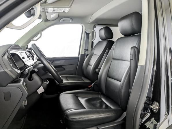 Volkswagen Multivan T6 Рестайлинг с пробегом 2021 года, цена 5 810 000 рублей, 107197 км, минивэн, Автокод Объявления