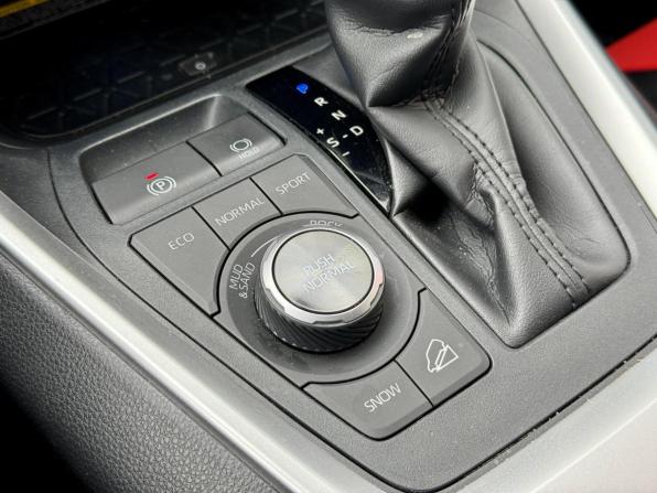 Toyota RAV4 V (XA50) с пробегом 2020 года, цена 4 245 000 рублей, 63342 км, внедорожник, Автокод Объявления