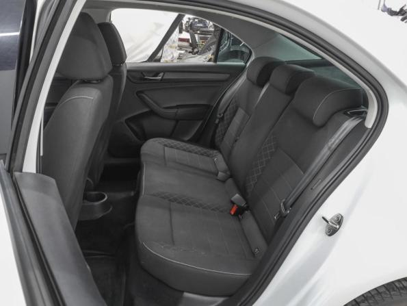 Skoda Rapid II с пробегом 2022 года, цена 1 765 000 рублей, 118263 км, лифтбек, Автокод Объявления