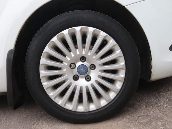 Ford Focus II Рестайлинг с пробегом 2011 года, цена 599 000 рублей, 132000 км, хэтчбек, Автокод Объявления
