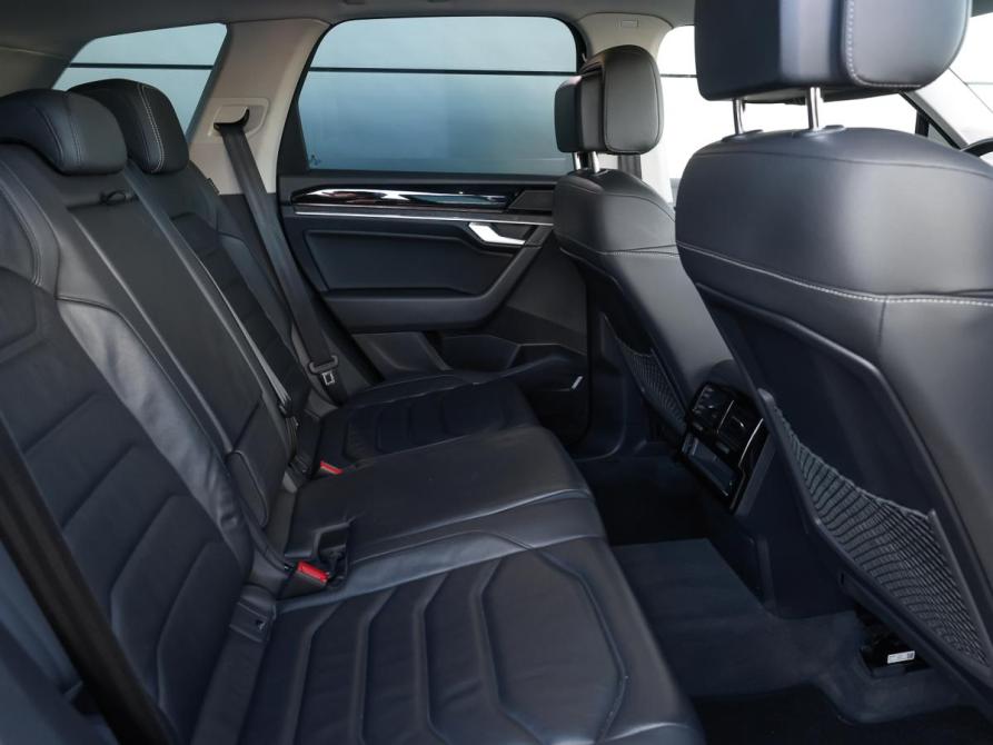 Volkswagen Touareg III Москва  - изображение 12