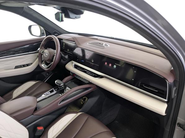 Geely Monjaro I с пробегом 2023 года, цена 3 145 000 рублей, 44571 км, внедорожник, Автокод Объявления