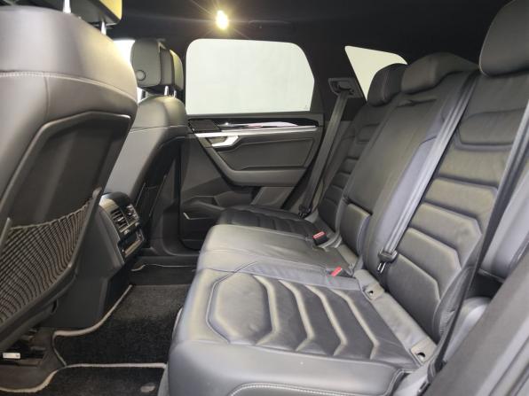 Volkswagen Touareg III с пробегом 2019 года, цена 4 935 000 рублей, 83790 км, внедорожник, Автокод Объявления