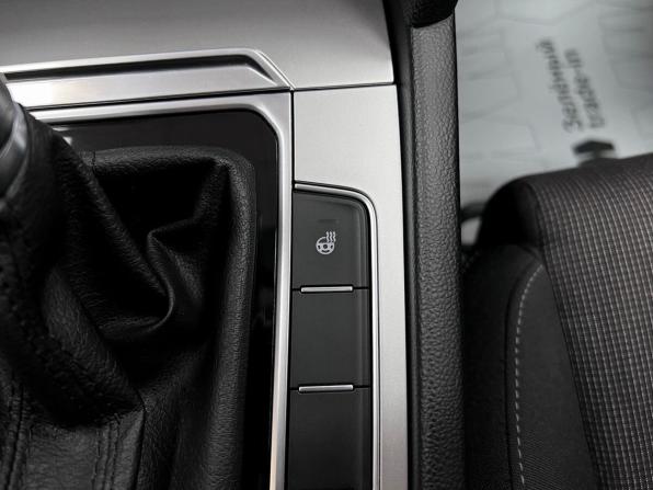 Volkswagen Passat B8 с пробегом 2017 года, цена 1 700 000 рублей, 127302 км, седан, Автокод Объявления