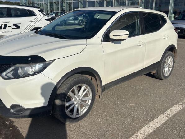 Nissan Qashqai II с пробегом 2017 года, цена 1 775 000 рублей, 114913 км, внедорожник, Автокод Объявления