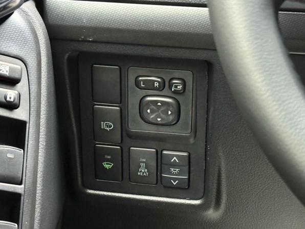 Toyota Land Cruiser Prado 150 Series с пробегом 2012 года, цена 2 999 000 рублей, 247170 км, внедорожник, Автокод Объявления
