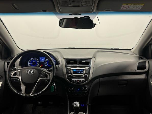 Hyundai Solaris I Рестайлинг с пробегом 2014 года, цена 749 000 рублей, 190175 км, хэтчбек, Автокод Объявления