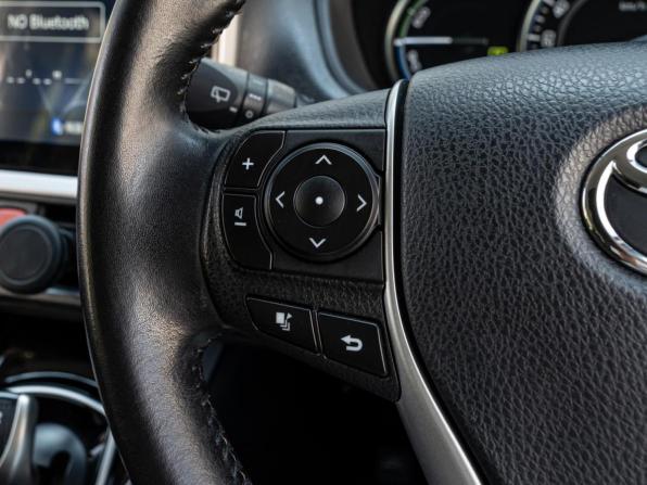 Toyota Esquire I с пробегом 2015 года, цена 2 240 000 рублей, 145707 км, минивэн, Автокод Объявления
