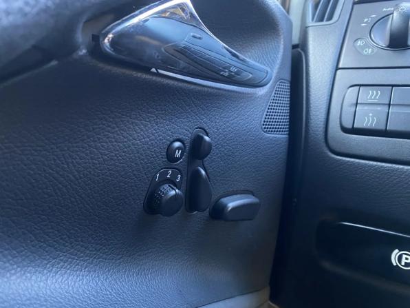 Mercedes-Benz Viano I (W639) Рестайлинг с пробегом 2013 года, цена 2 125 000 рублей, 275260 км, минивэн, Автокод Объявления