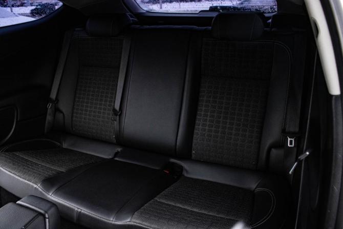 Opel Astra J Рестайлинг с пробегом 2012 года, цена 779 000 рублей, 226452 км, хэтчбек, Автокод Объявления