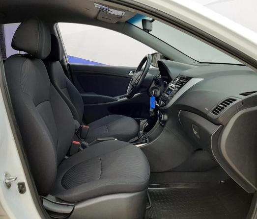 Hyundai Solaris I Рестайлинг с пробегом 2015 года, цена 1 090 000 рублей, 121506 км, седан, Автокод Объявления