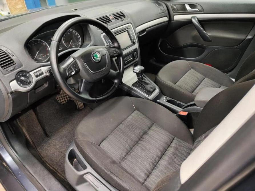 Skoda Octavia II (A5) Рестайлинг Набережные Челны  - изображение 8