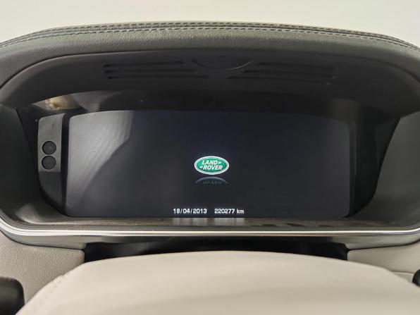 Land Rover Range Rover IV с пробегом 2014 года, цена 2 400 000 рублей, 220267 км, внедорожник, Автокод Объявления