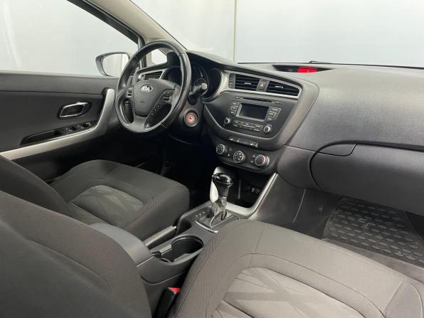 Kia Ceed II Рестайлинг с пробегом 2015 года, цена 1 195 000 рублей, 119324 км, универсал, Автокод Объявления
