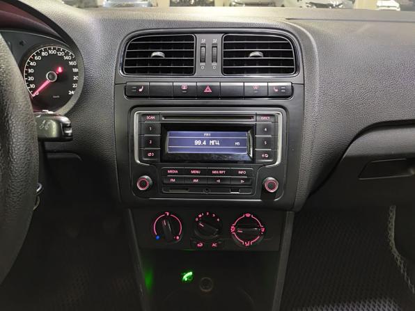 Volkswagen Polo V с пробегом 2013 года, цена 500 000 рублей, 290916 км, седан, Автокод Объявления