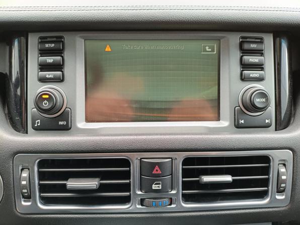 Land Rover Range Rover III Рестайлинг с пробегом 2008 года, цена 799 000 рублей, 347095 км, внедорожник, Автокод Объявления