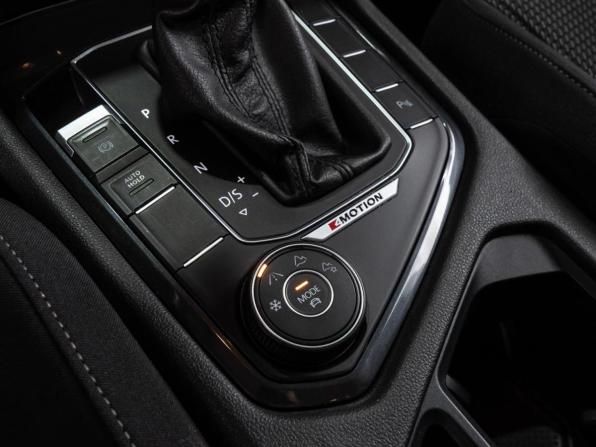 Volkswagen Tiguan II с пробегом 2019 года, цена 2 329 000 рублей, 152412 км, внедорожник, Автокод Объявления
