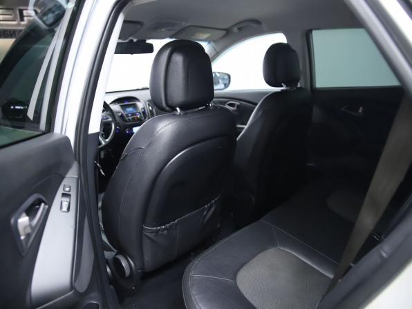 Hyundai ix35 I Рестайлинг с пробегом 2013 года, цена 1 130 000 рублей, 221625 км, внедорожник, Автокод Объявления