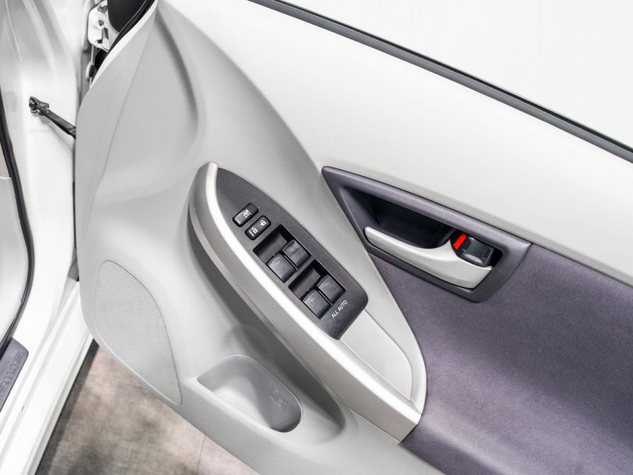 Toyota Prius III (XW30) Чита  - изображение 12