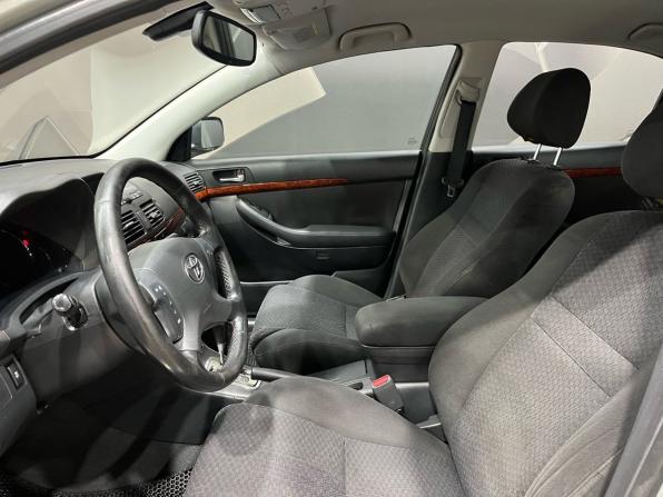 Toyota Avensis II с пробегом 2004 года, цена 580 000 рублей, 326434 км, седан, Автокод Объявления