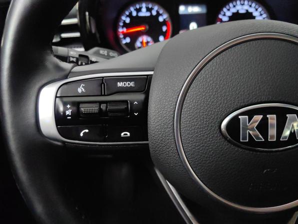 Kia K5 III с пробегом 2020 года, цена 2 489 000 рублей, 90299 км, седан, Автокод Объявления