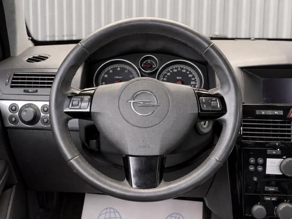 Opel Astra H Рестайлинг с пробегом 2011 года, цена 447 000 рублей, 217063 км, универсал, Автокод Объявления