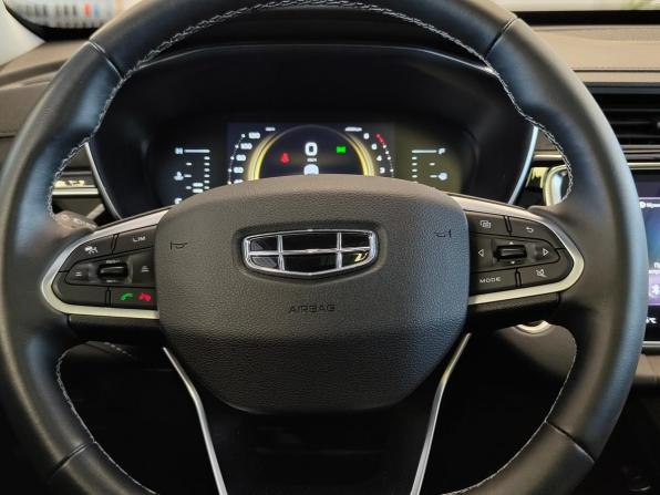 Geely Atlas Pro с пробегом 2023 года, цена 2 285 000 рублей, 30209 км, внедорожник, Автокод Объявления