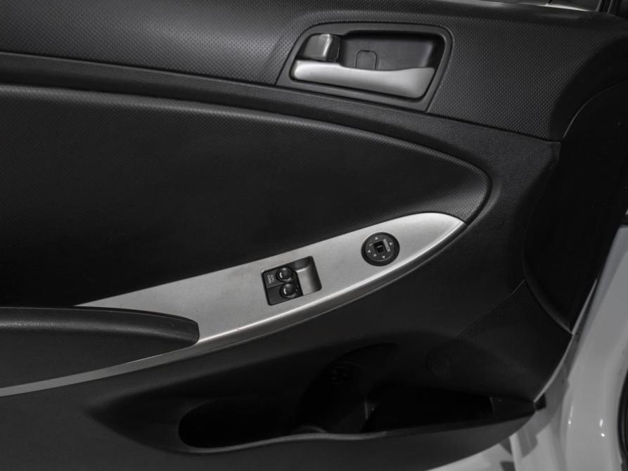 Hyundai Solaris I Рестайлинг Москва  - изображение 17