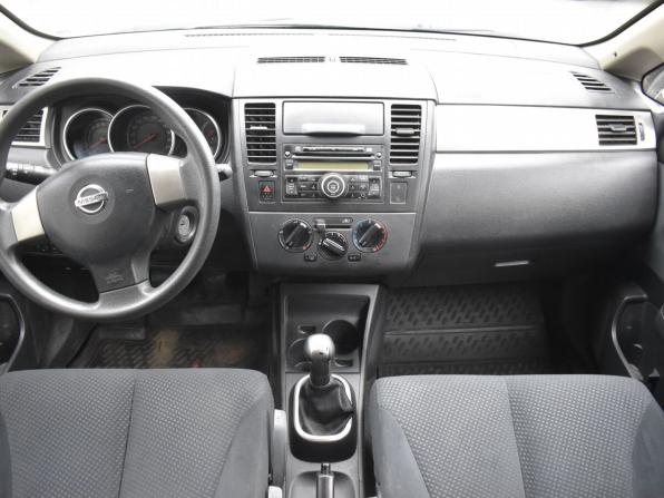 Nissan Tiida I Рестайлинг с пробегом 2011 года, цена 580 000 рублей, 193827 км, хэтчбек, Автокод Объявления