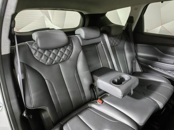 Hyundai Santa Fe IV Рестайлинг с пробегом 2021 года, цена 4 200 000 рублей, 42508 км, внедорожник, Автокод Объявления