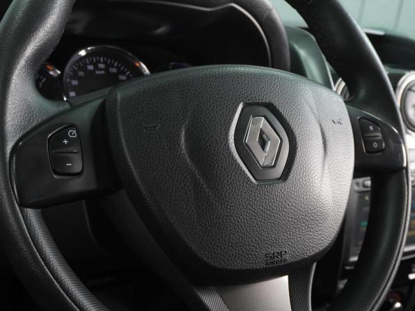 Renault Duster I Рестайлинг с пробегом 2016 года, цена 1 074 000 рублей, 198067 км, внедорожник, Автокод Объявления