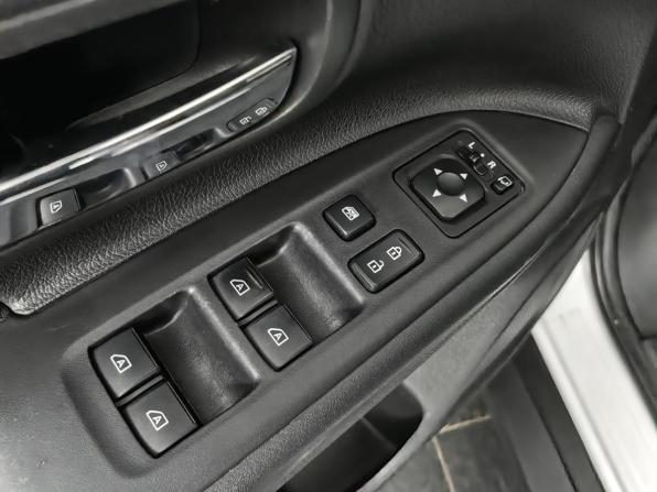 Mitsubishi Outlander III Рестайлинг 3 с пробегом 2019 года, цена 2 399 000 рублей, 219194 км, внедорожник, Автокод Объявления